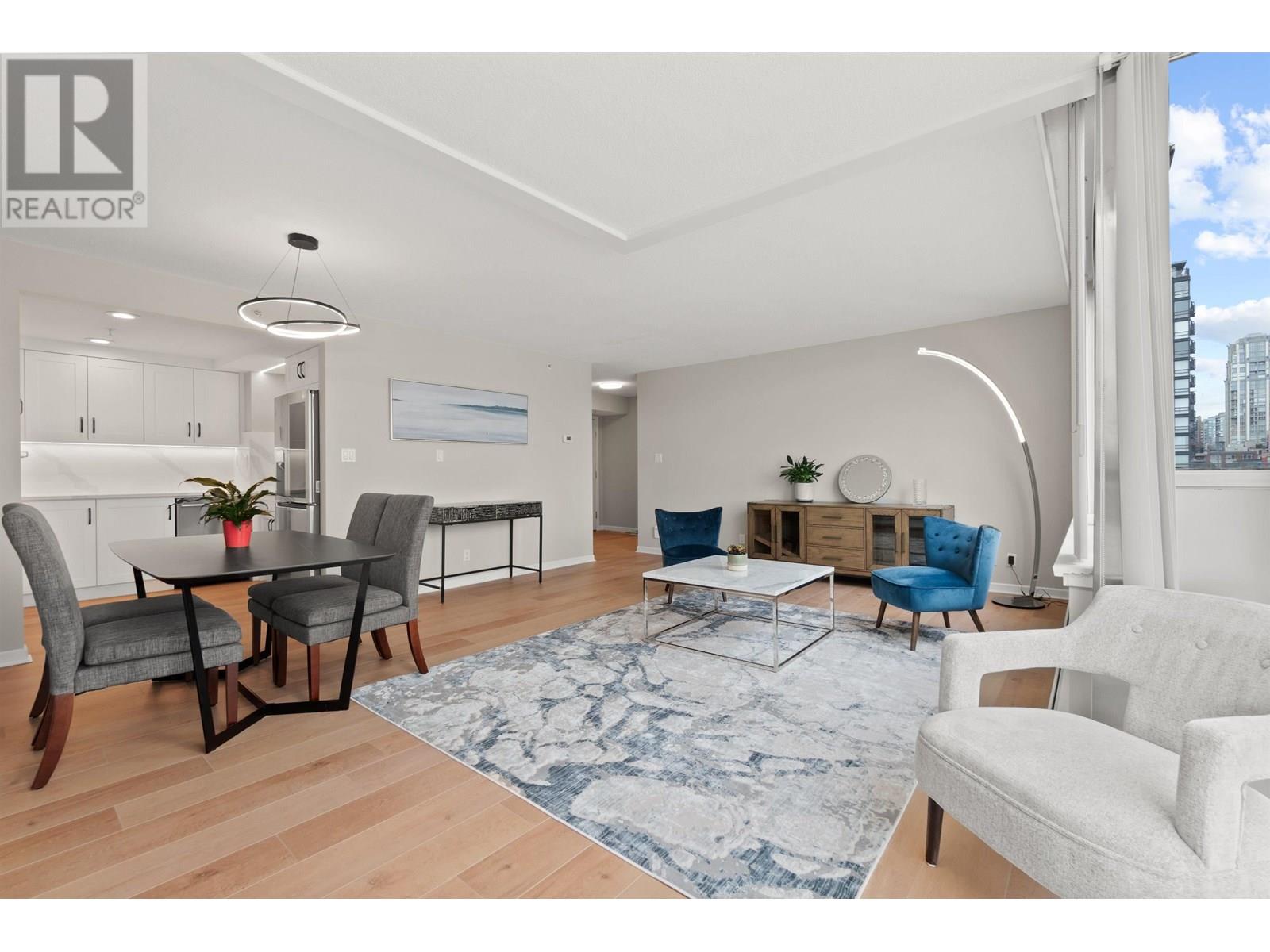 Photo 11 of 906 1288 Marinaside Crescent, Vancouver BC