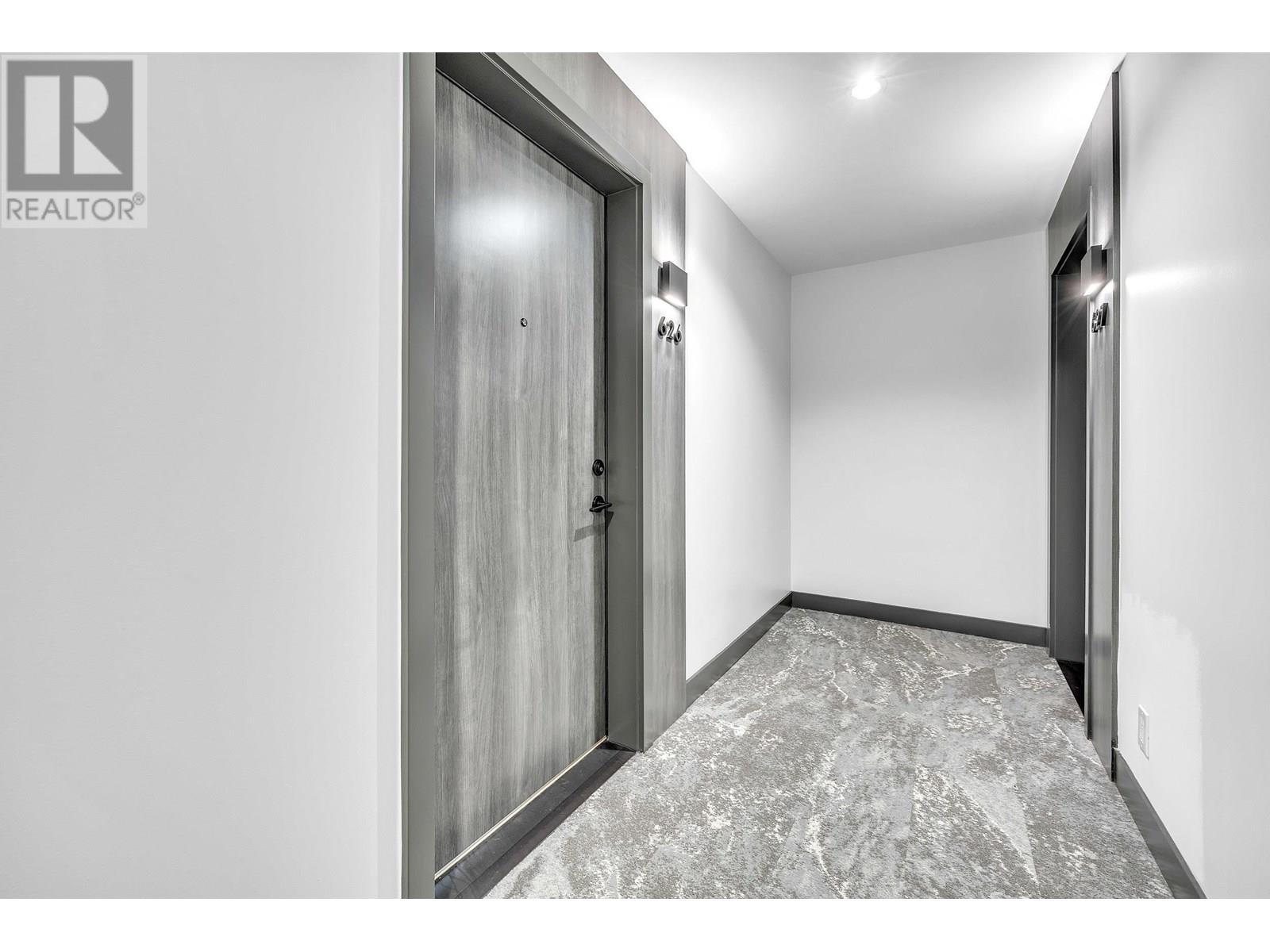 Photo 25 of 626 55 Klahanie Drive, Port Moody BC