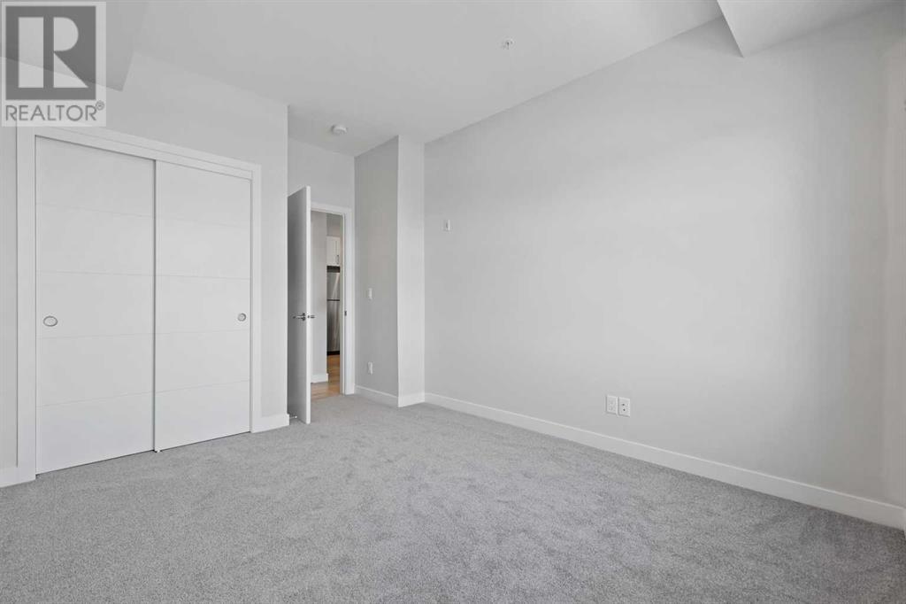 Single Family House for Sale in   Les Jardins Park SE Douglasdale/Glen Calgary 