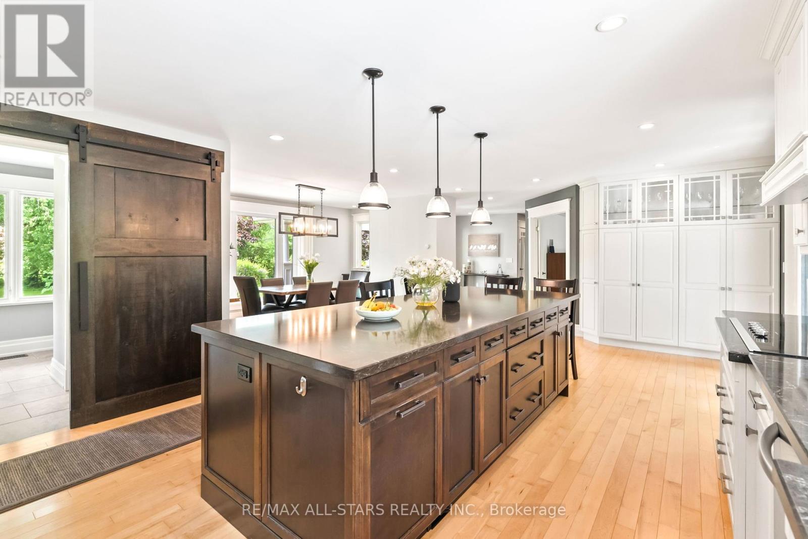 Photo 42 of 523 Davis Drive, Uxbridge ON