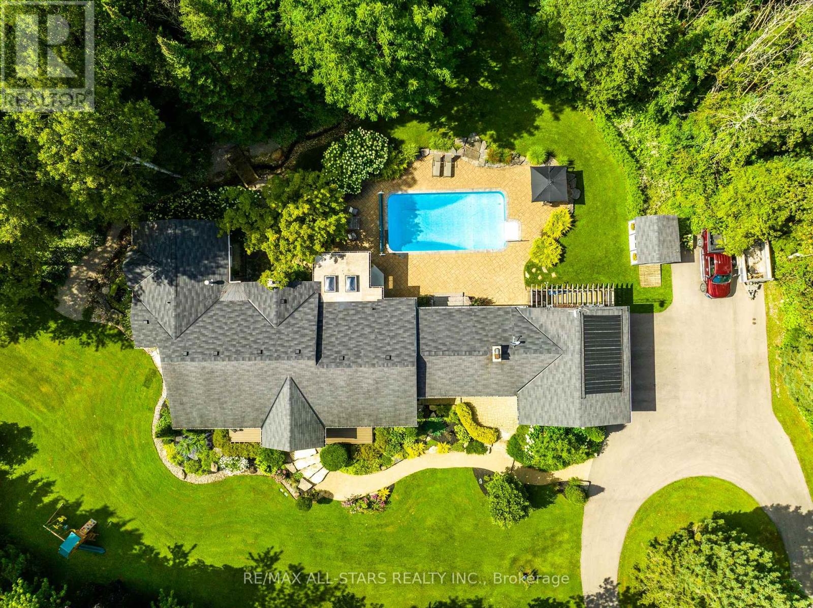 Photo 44 of 523 Davis Drive, Uxbridge ON