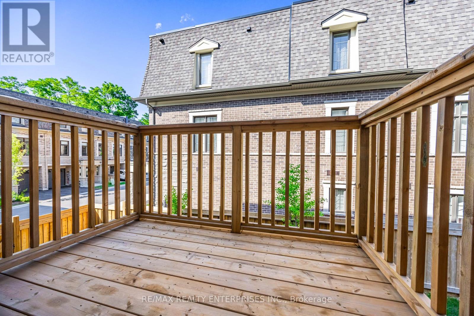 Photo 16 of 209 Wyndham Street, Mississauga ON