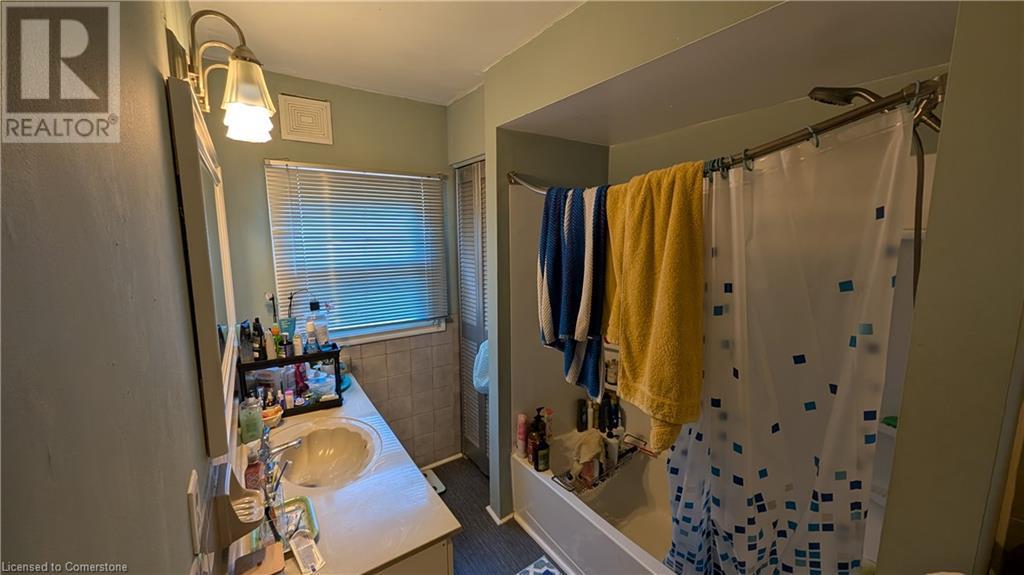 Photo 18 of 167 Balmoral Avenue S, Hamilton ON