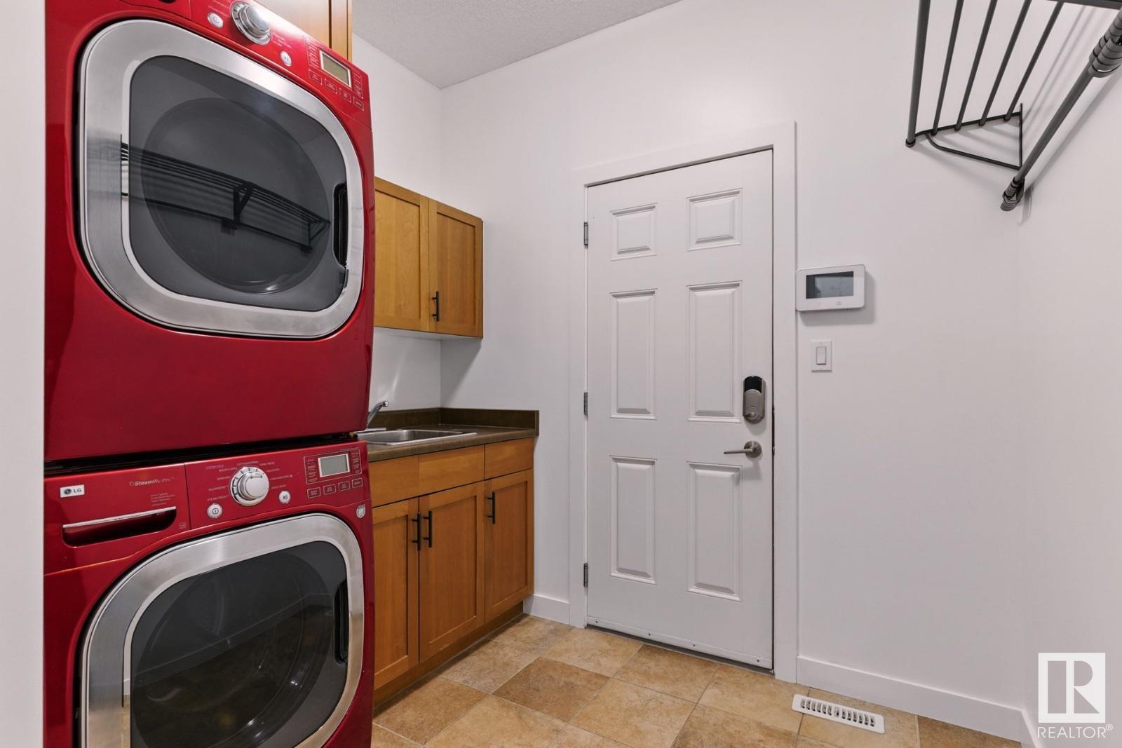 Photo 19 of 8827 180 Av Nw, Edmonton AB
