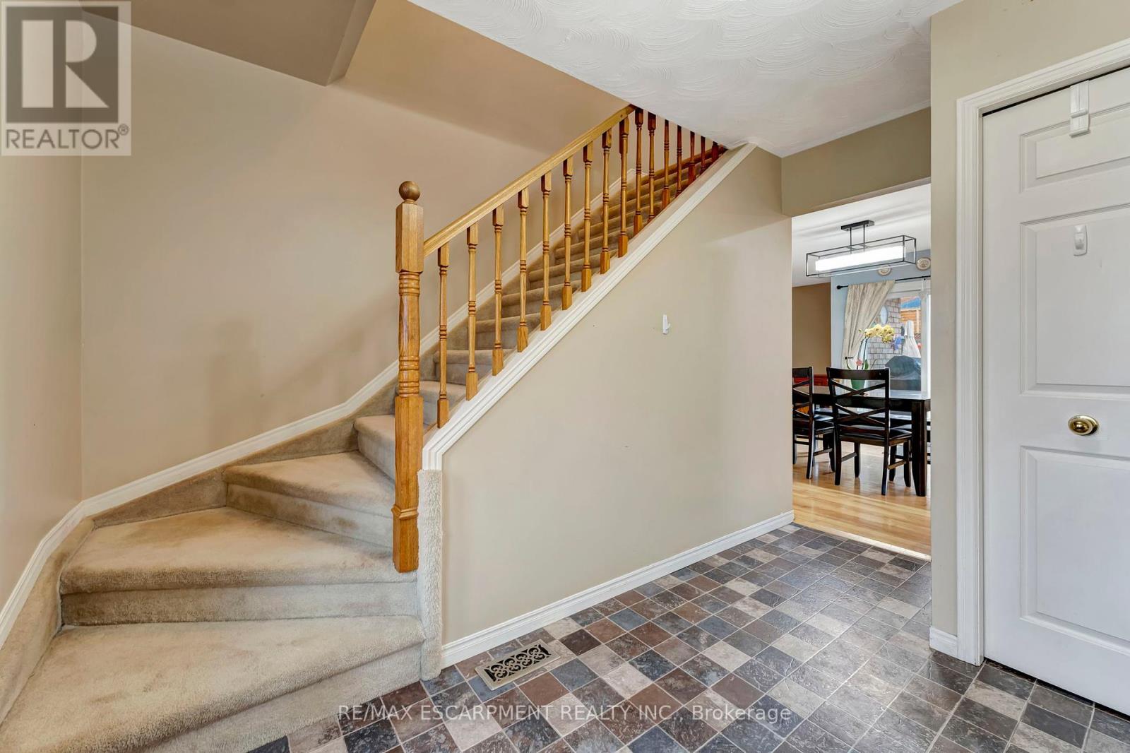 Photo 5 of 259 Haddington Street, Haldimand ON