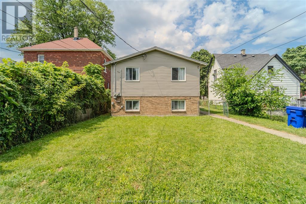 Photo 25 of 326 Langlois, Windsor ON