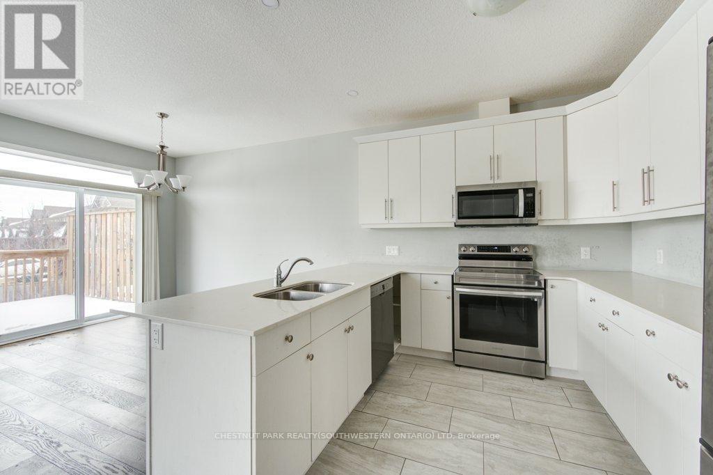 Photo 8 of 62 745 Chelton Road, London South ON