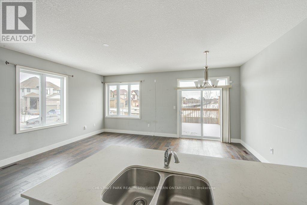 Photo 40 of 62 745 Chelton Road, London South ON