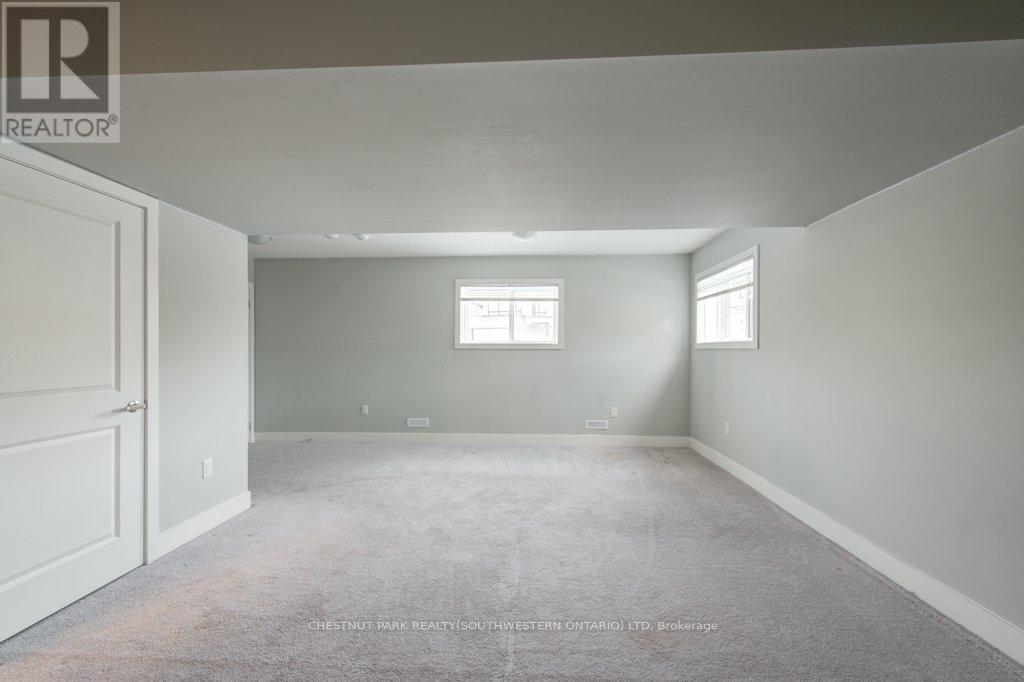 Photo 6 of 62 745 Chelton Road, London South ON