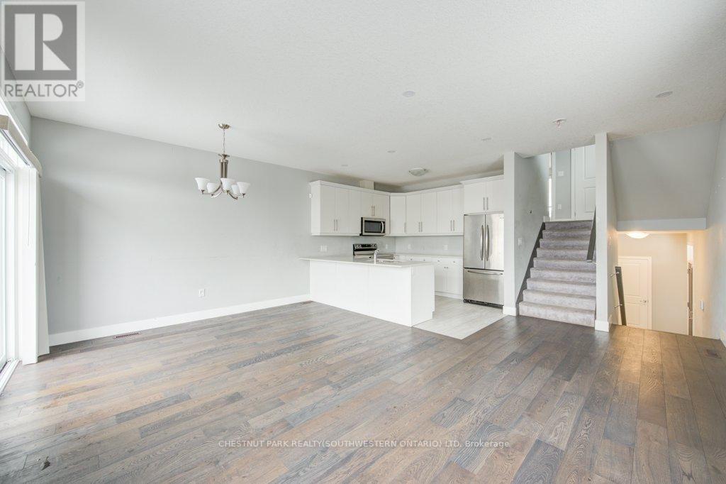 Photo 21 of 62 745 Chelton Road, London South ON