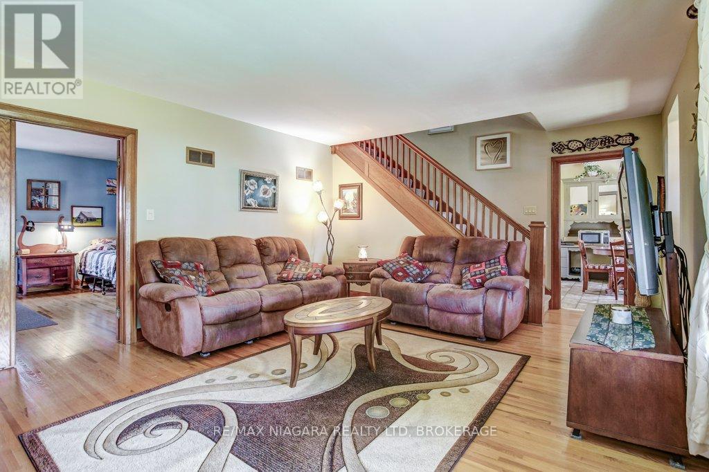 Photo 13 of 101 Division Street, Port Colborne ON