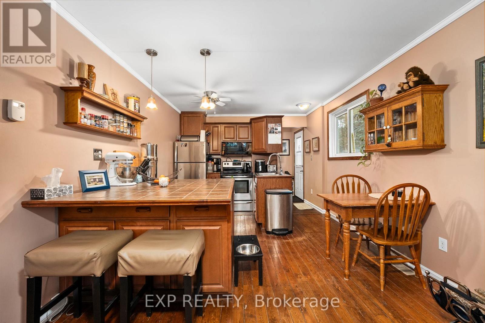 Photo 8 of 6566 Pioneer Village Lane, Ramara ON