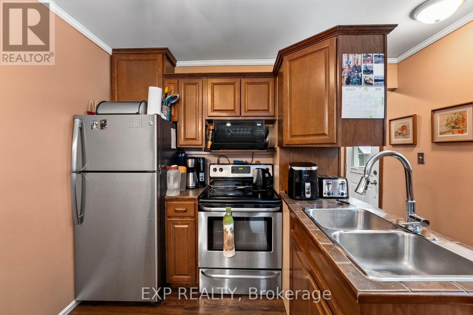 Photo 20 of 6566 Pioneer Village Lane, Ramara ON