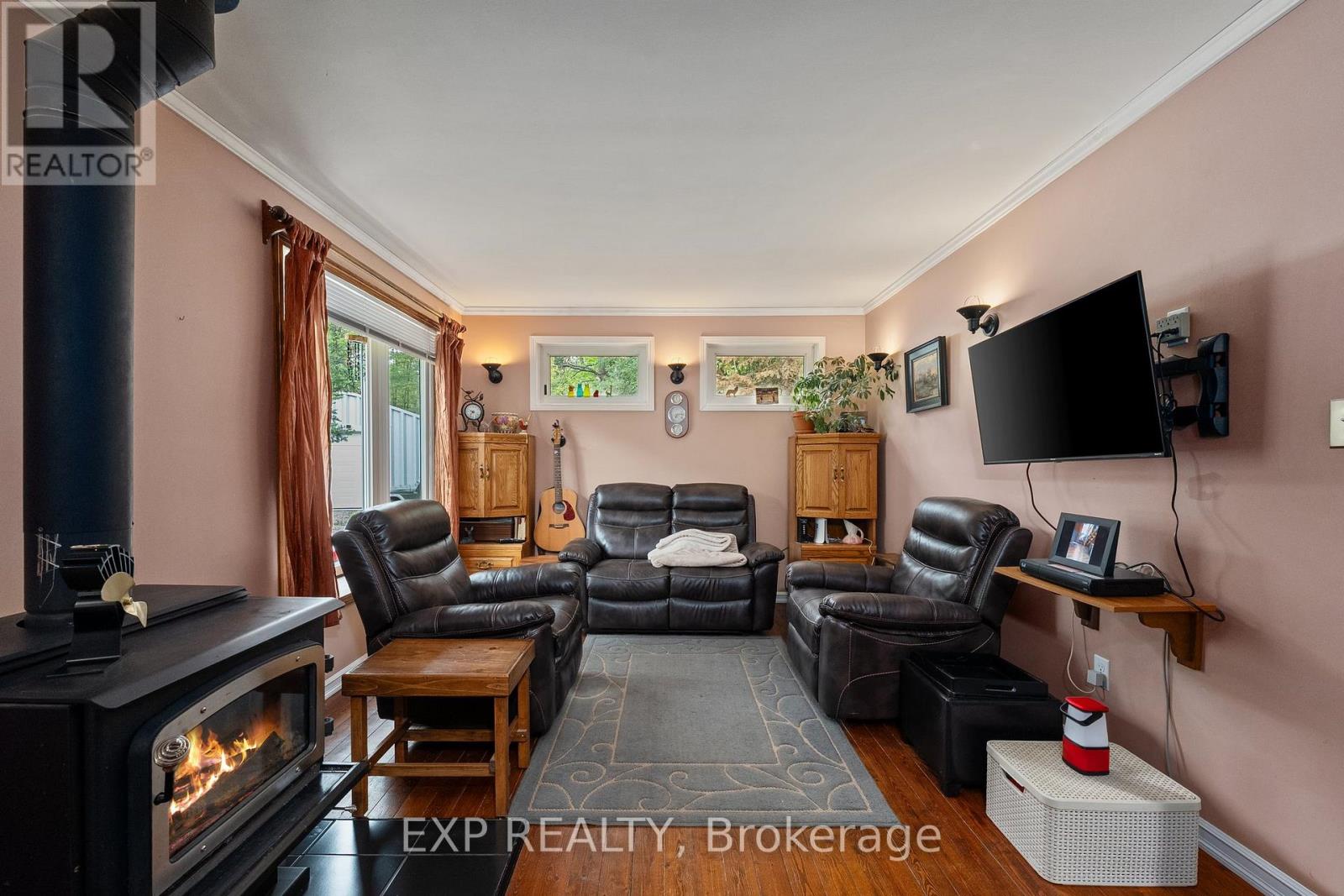 Photo 13 of 6566 Pioneer Village Lane, Ramara ON