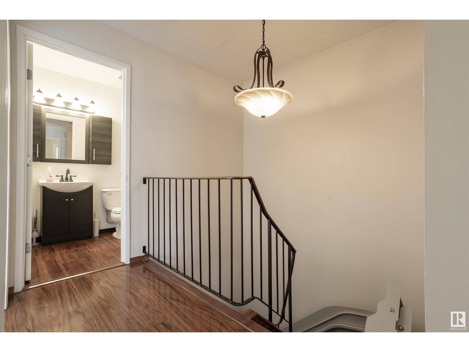 Single Family House for Sale in   ST NW Edmonton 