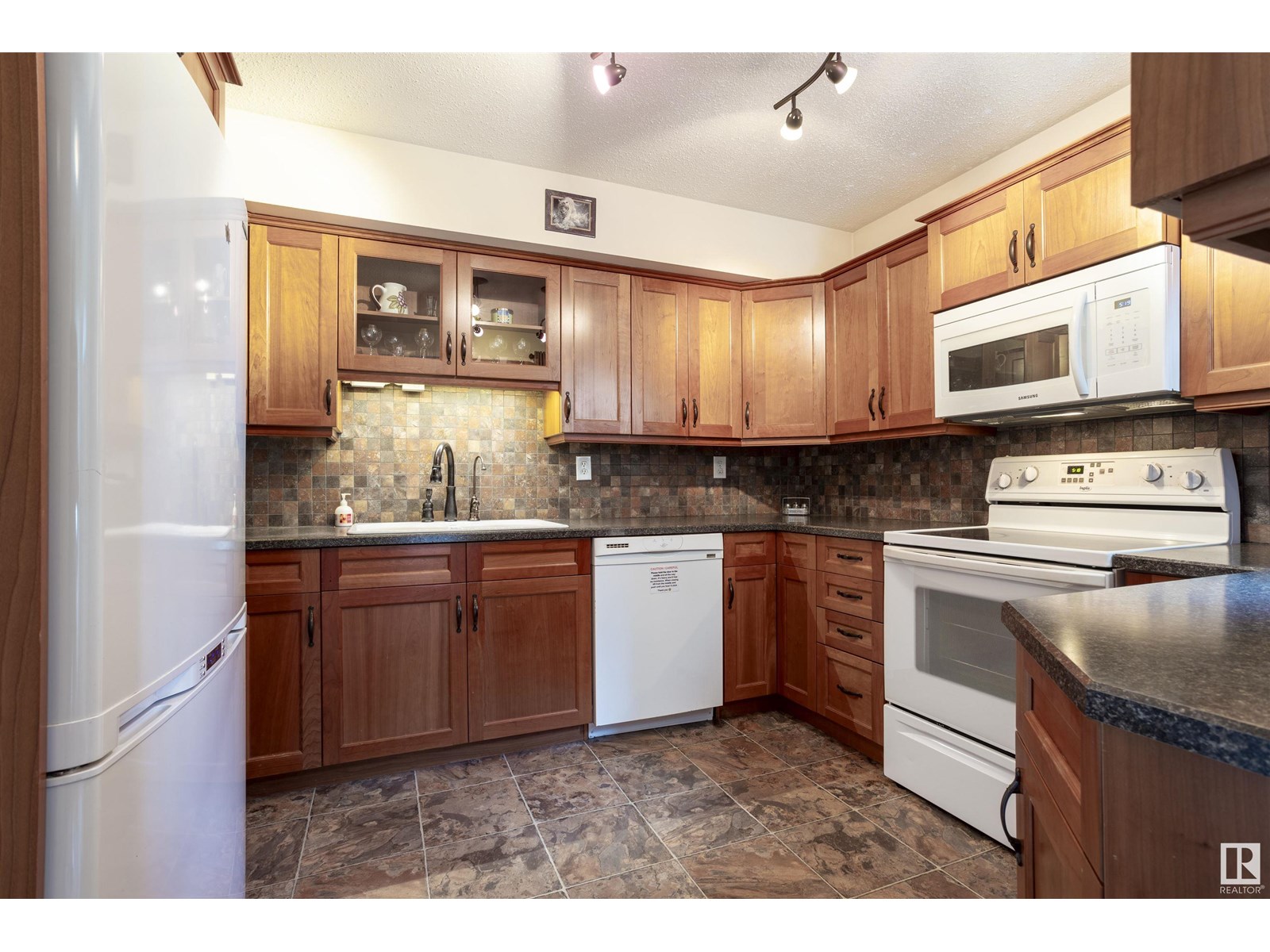 Single Family House for Sale in   ST NW Edmonton 