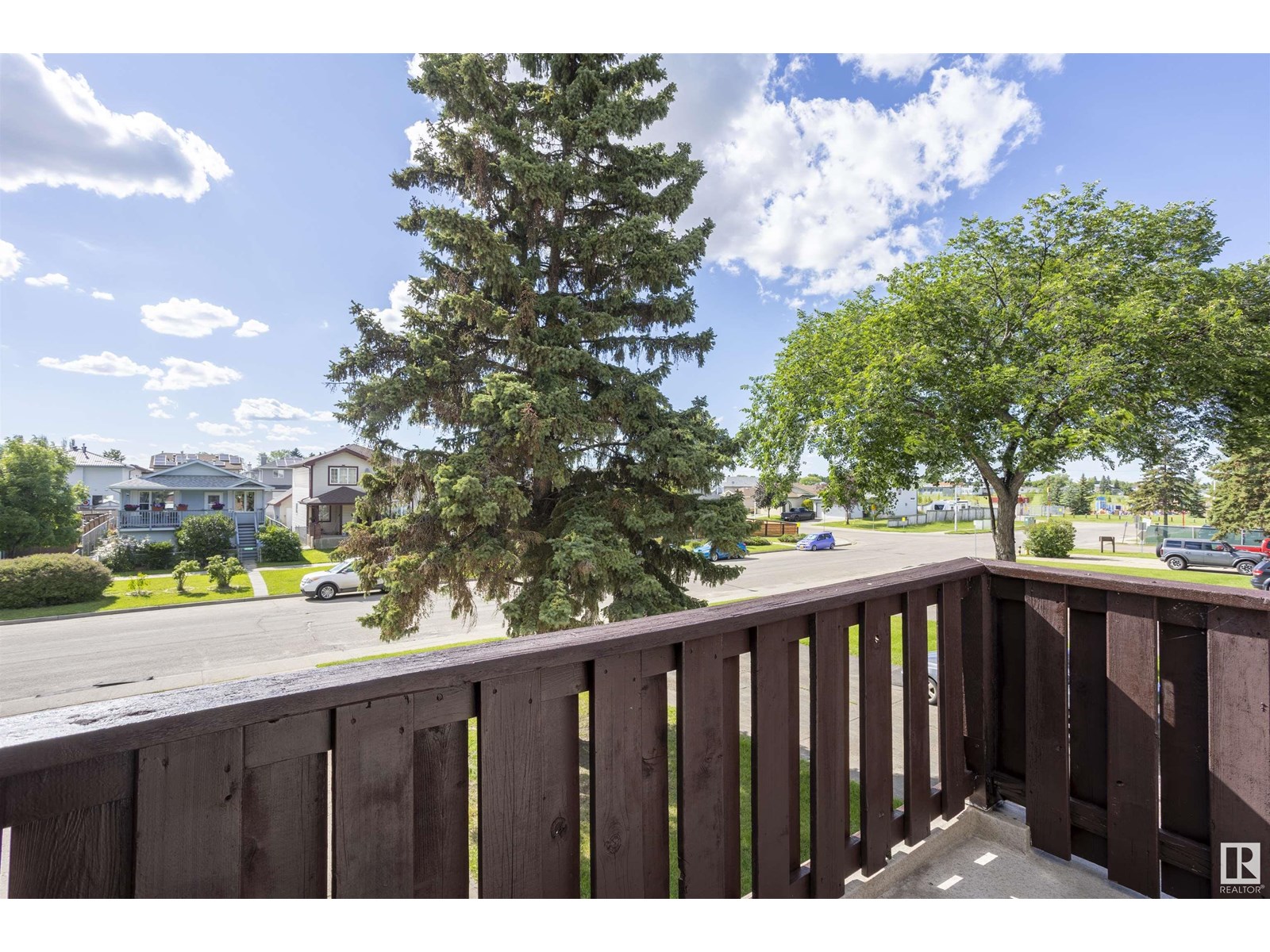 Single Family House for Sale in   ST NW Edmonton 