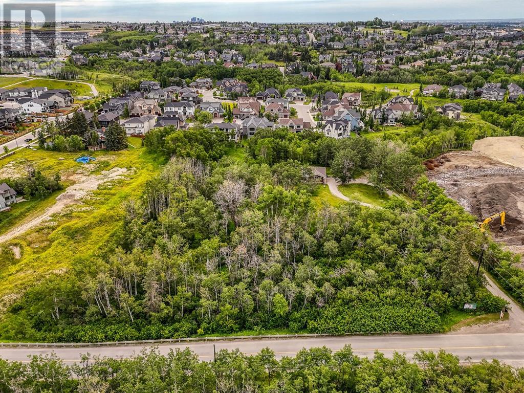 2758 85 Street SW, Calgary, Alberta