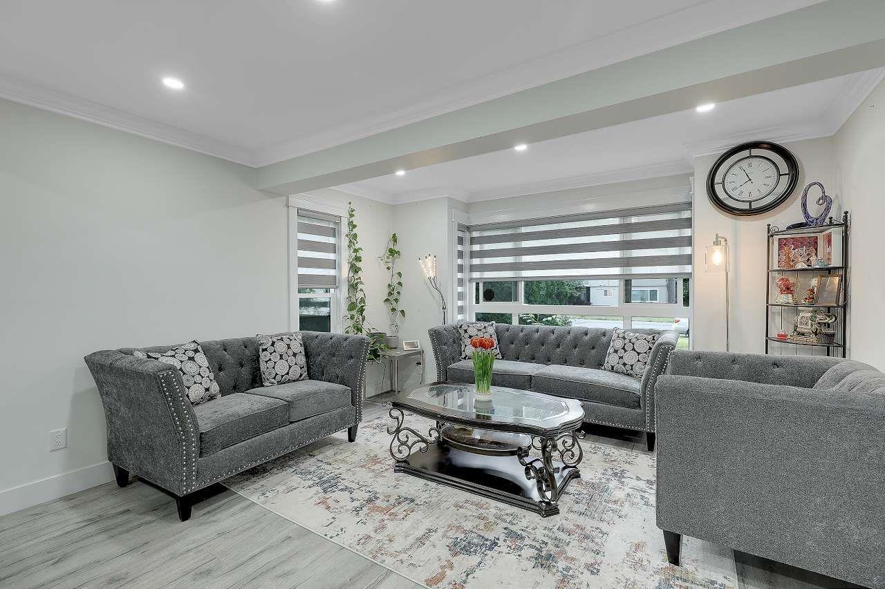 Photo 7 of 15738 97 Avenue, Surrey BC