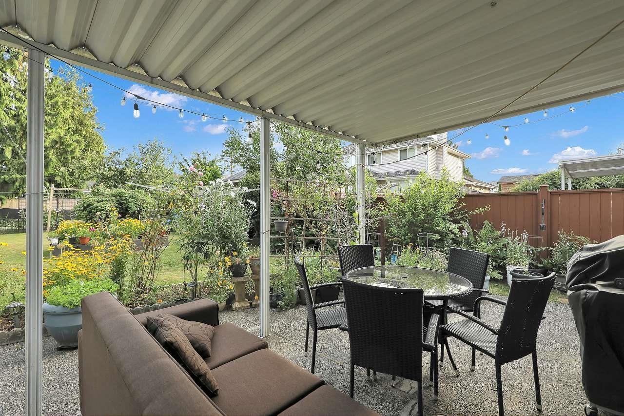 Photo 33 of 15738 97 Avenue, Surrey BC