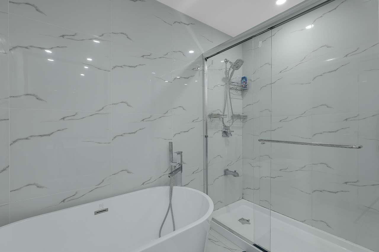 Photo 29 of 15738 97 Avenue, Surrey BC