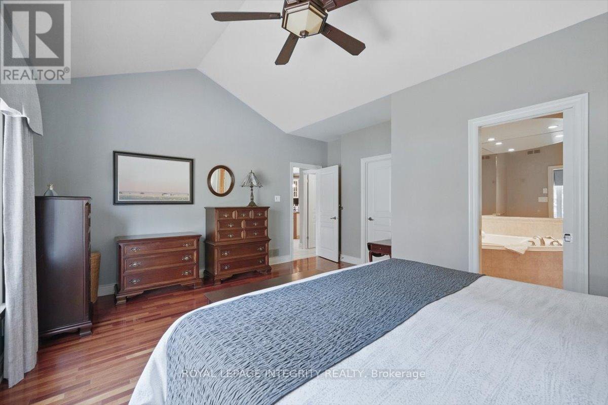 Photo 6 of 137 Beaumont Avenue, Clarencerockland ON