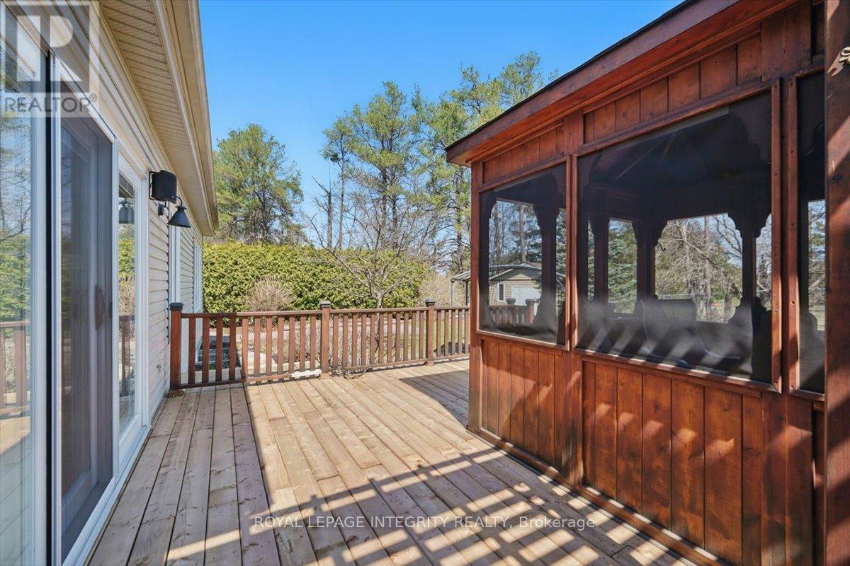 Photo 24 of 137 Beaumont Avenue, Clarencerockland ON