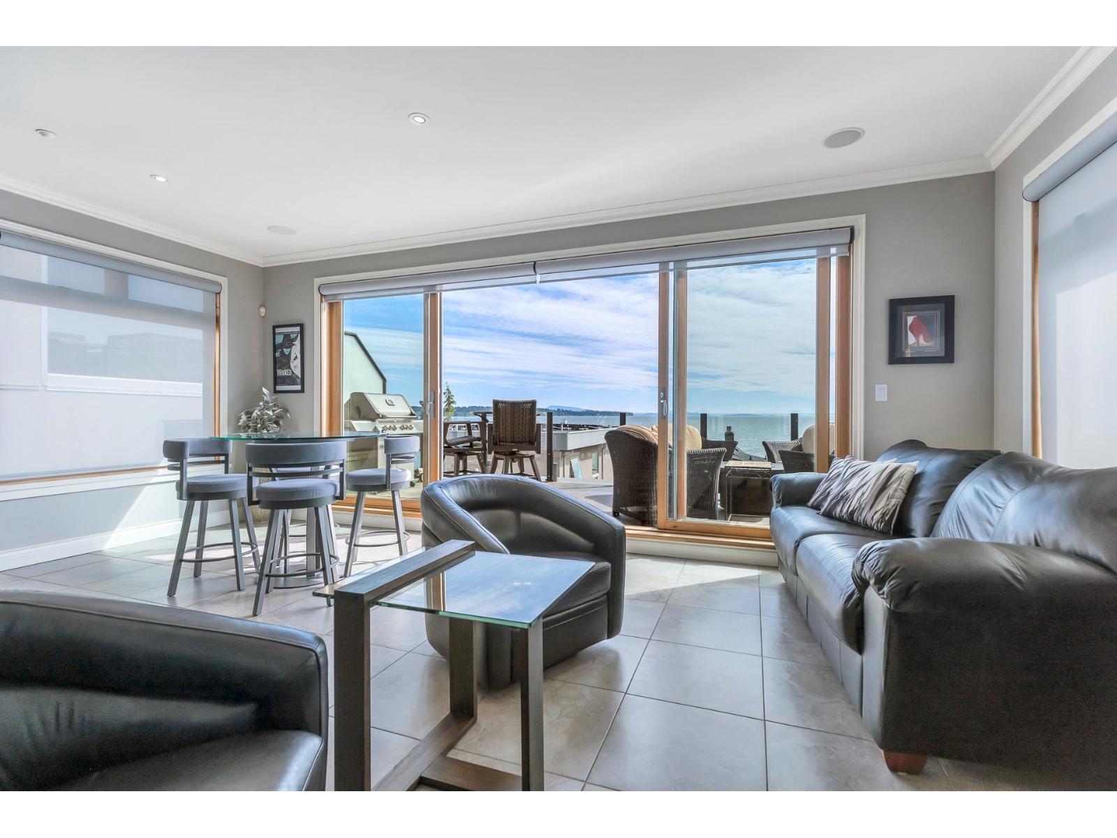 Photo 16 of 15364 Victoria Avenue, White Rock BC