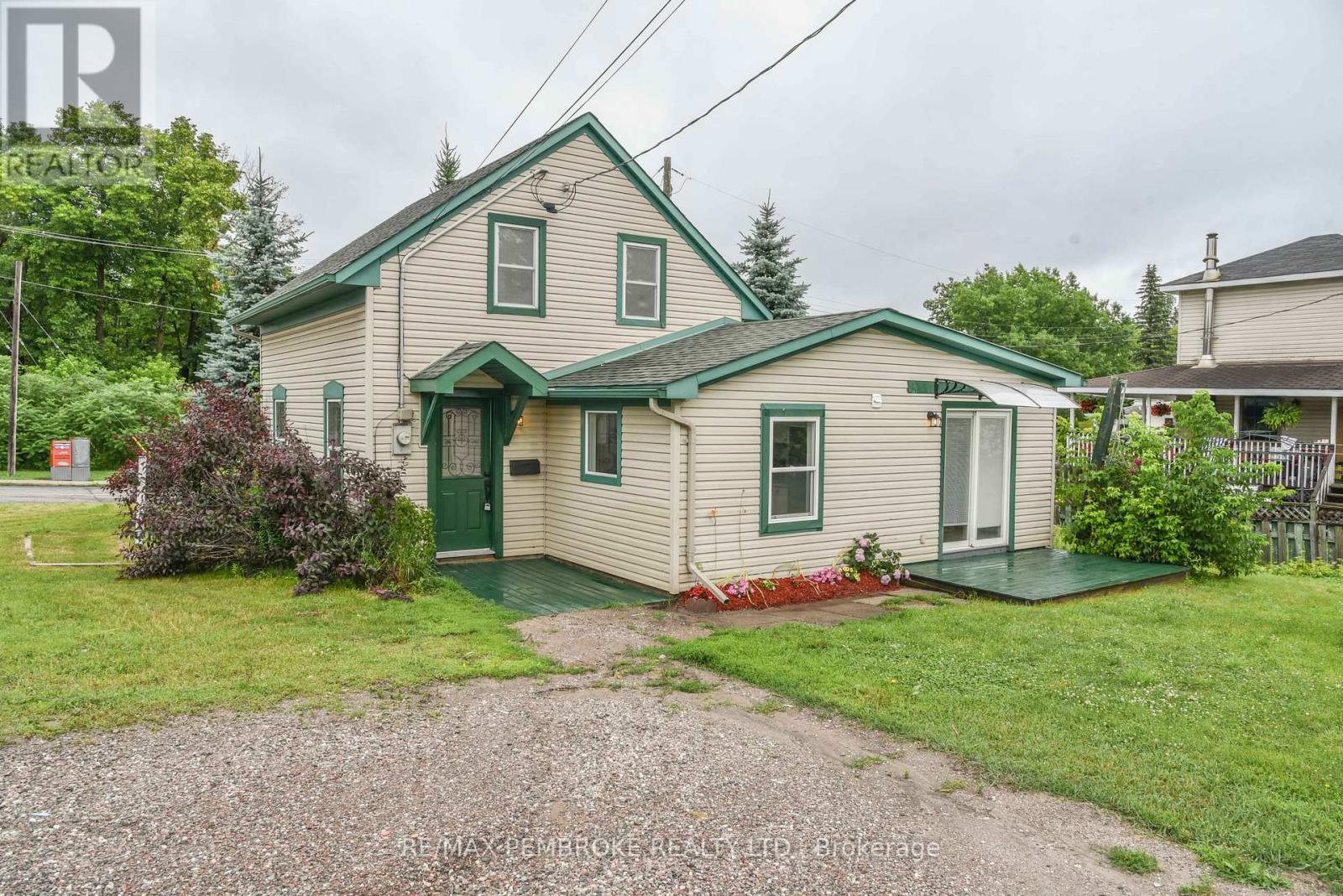 Photo 1 of 279 Lisgar Avenue, Renfrew ON