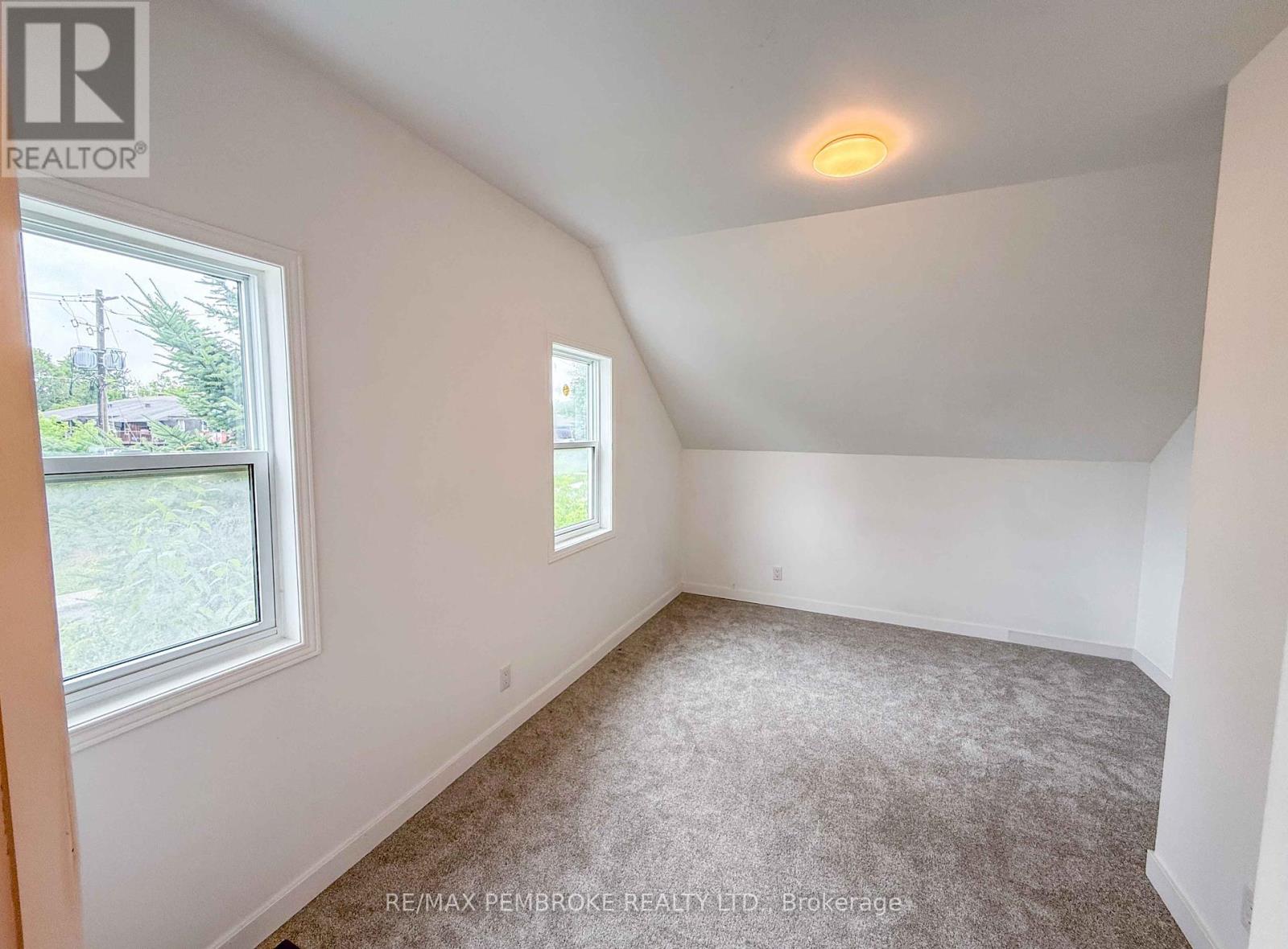 Photo 36 of 279 Lisgar Avenue, Renfrew ON