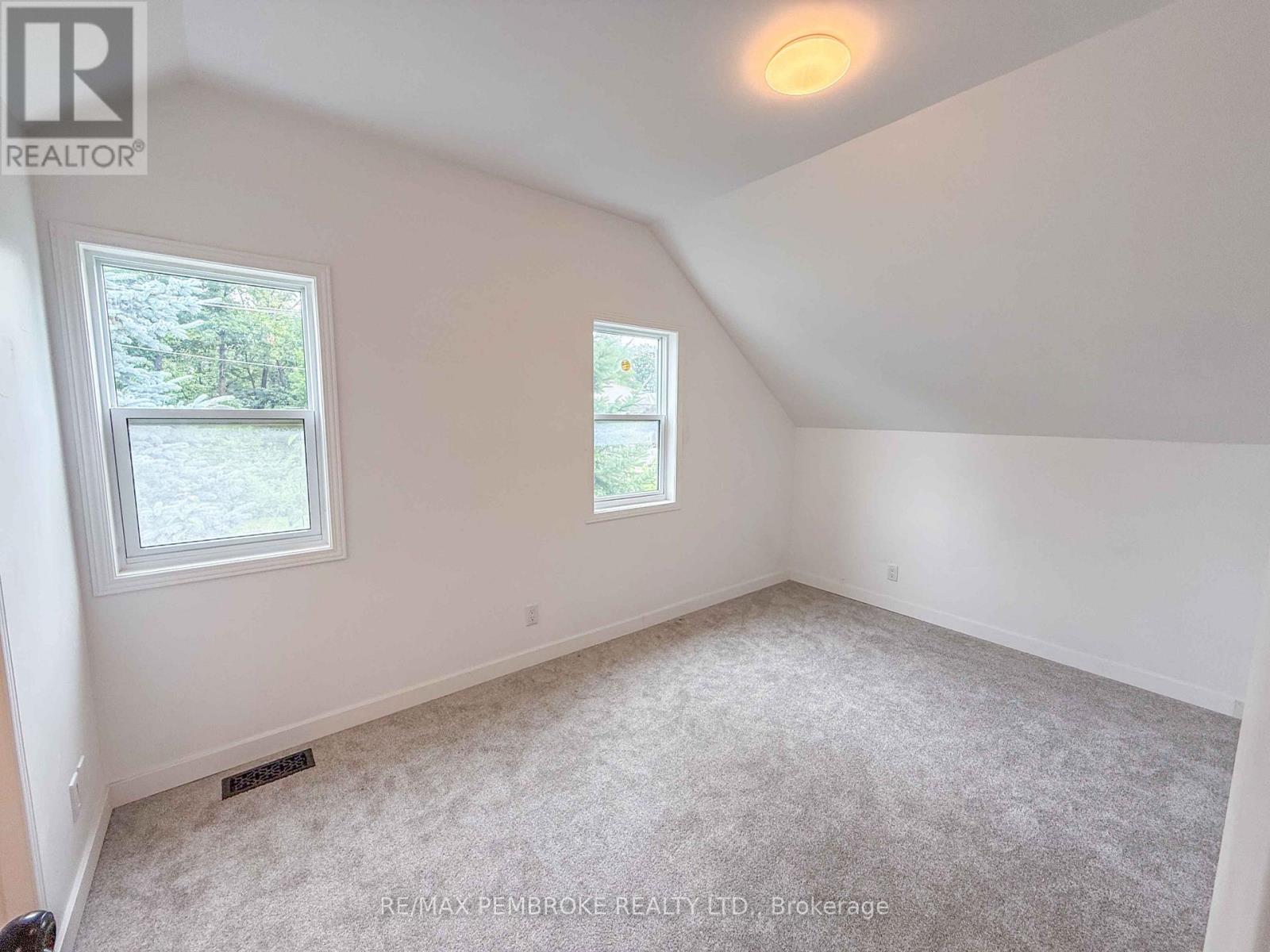 Photo 37 of 279 Lisgar Avenue, Renfrew ON