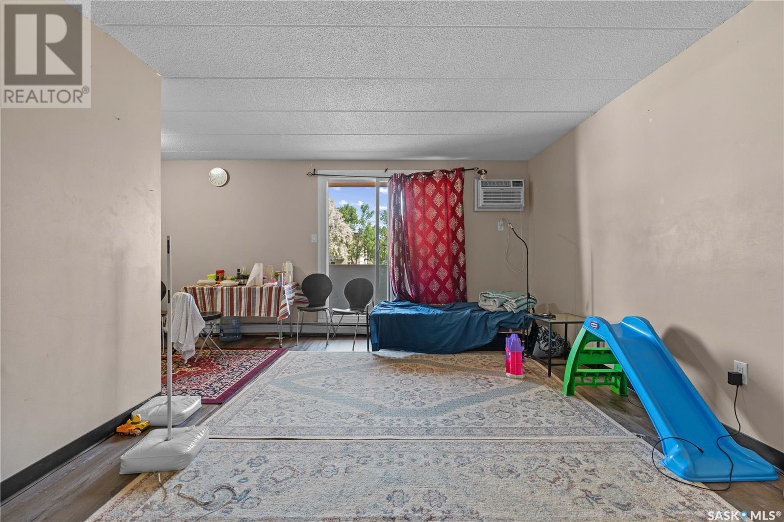 Single Family House High rise for Sale in   Gordon ROAD Regina 
