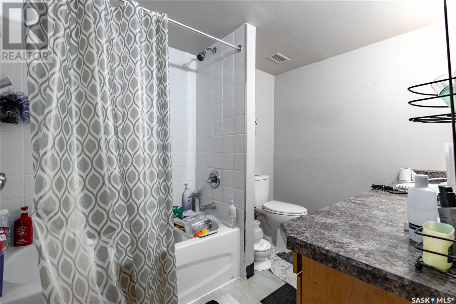 Single Family House High rise for Sale in   Gordon ROAD Regina 