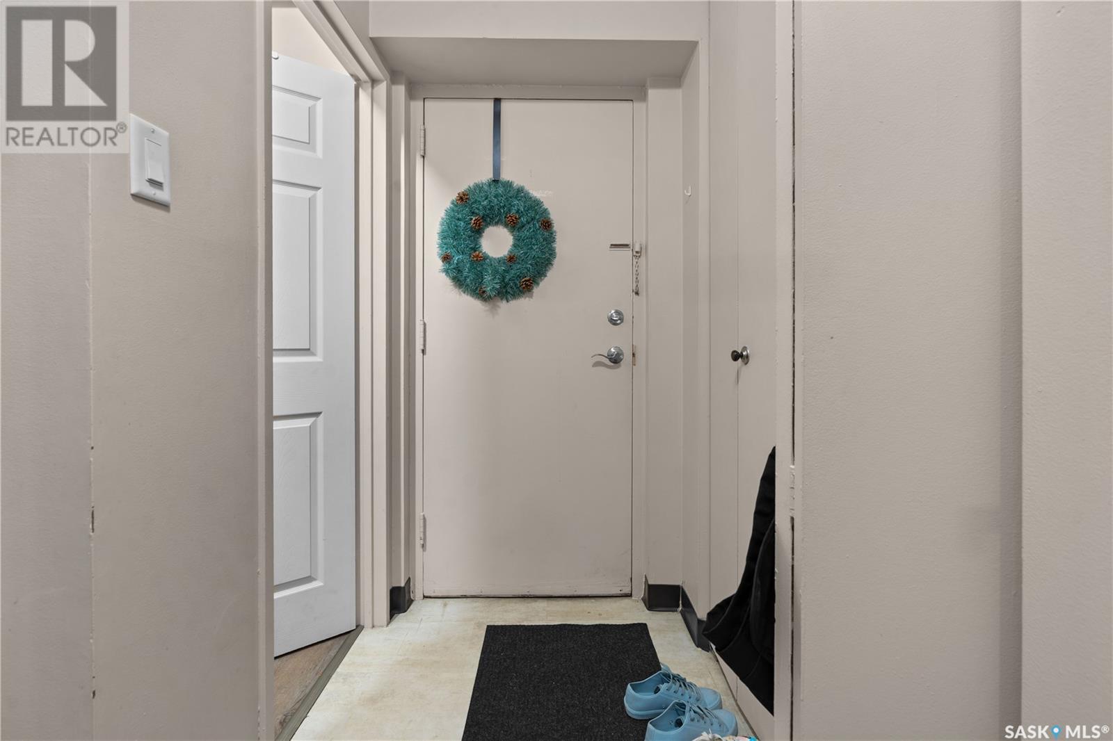 Single Family House High rise for Sale in   Gordon ROAD Regina 