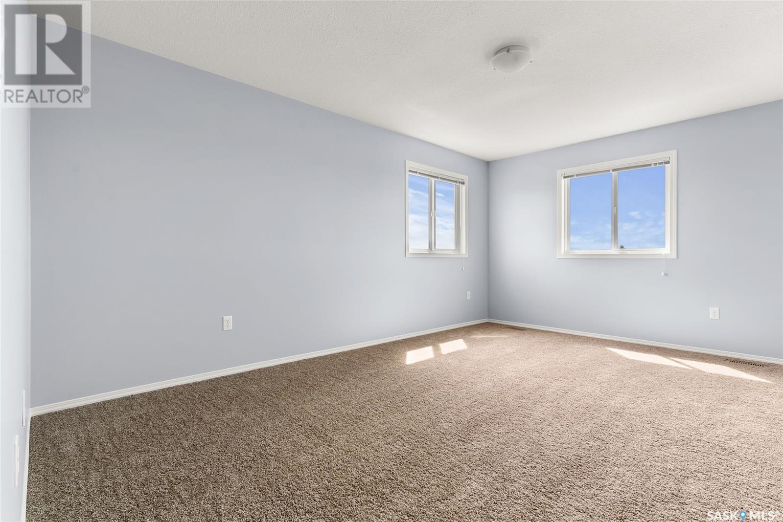 Photo 13 of 177 Chateau Crescent, Pilot Butte SK
