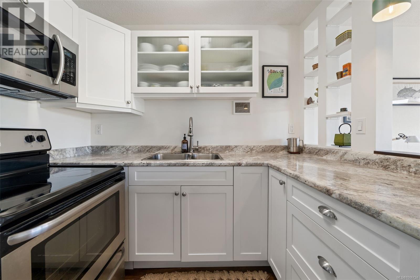 10 1976 Glenidle Rd, Sooke