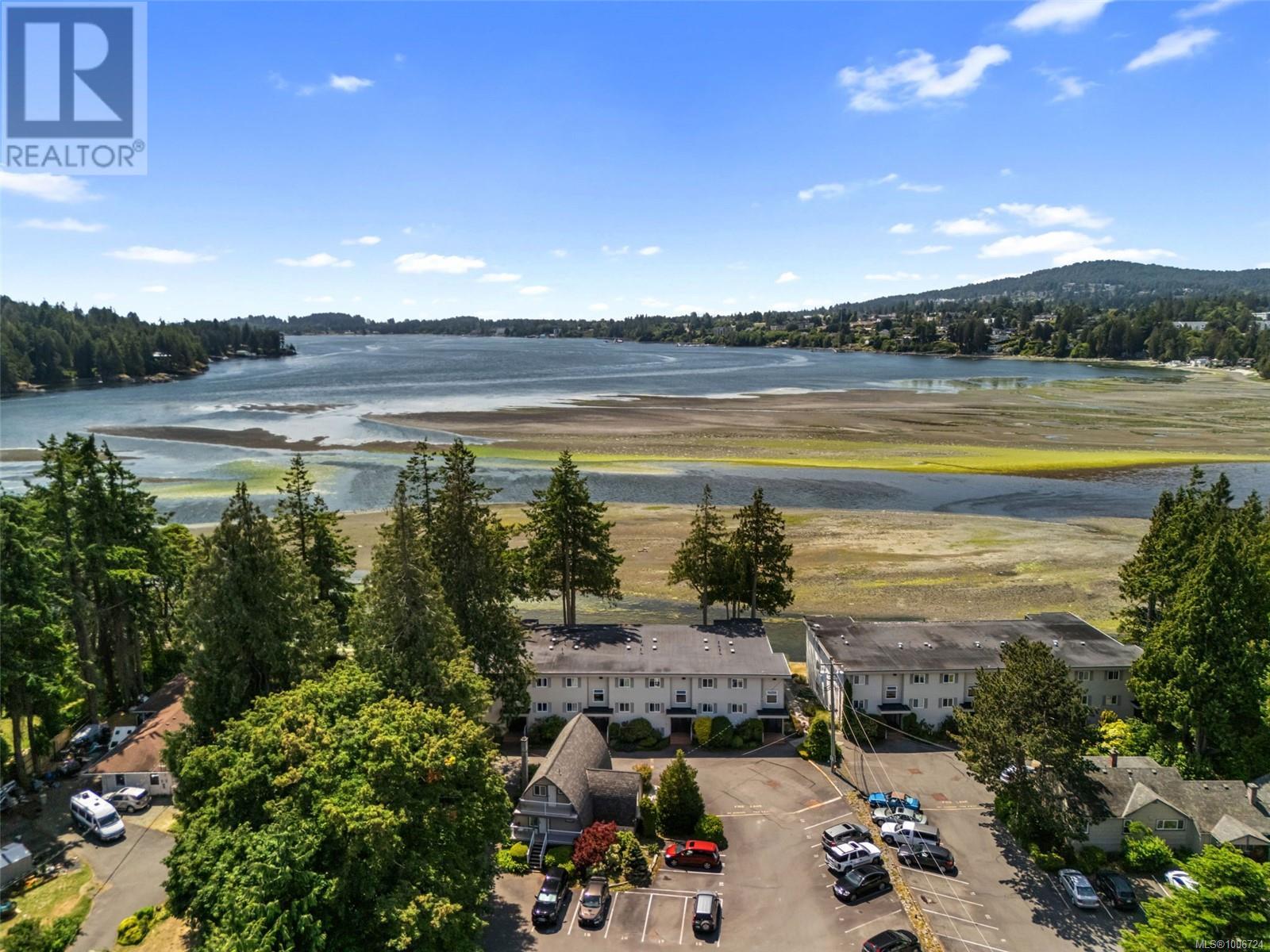 10 1976 Glenidle Rd, Sooke