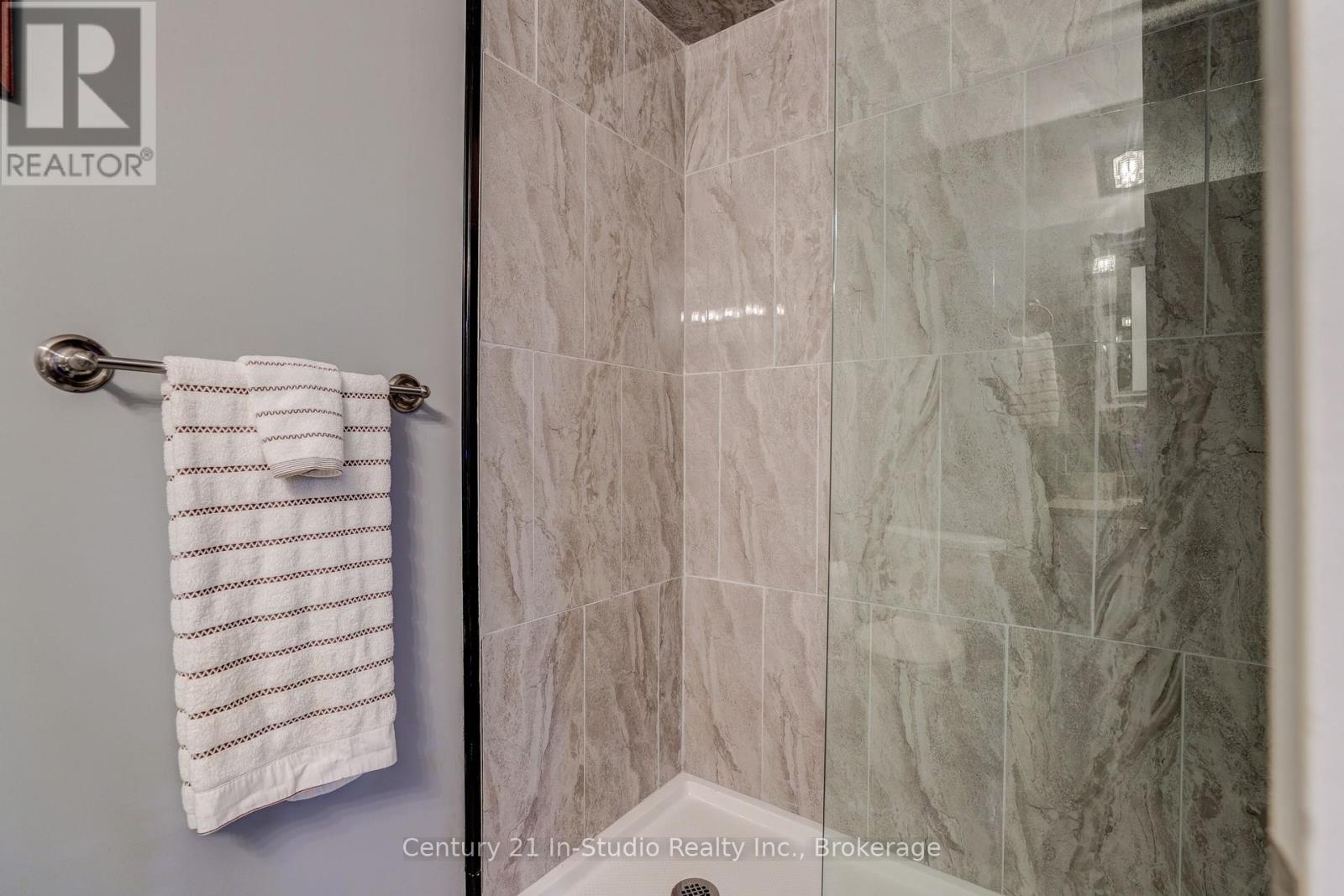 Photo 35 of 104 Emerson Way, West Grey ON