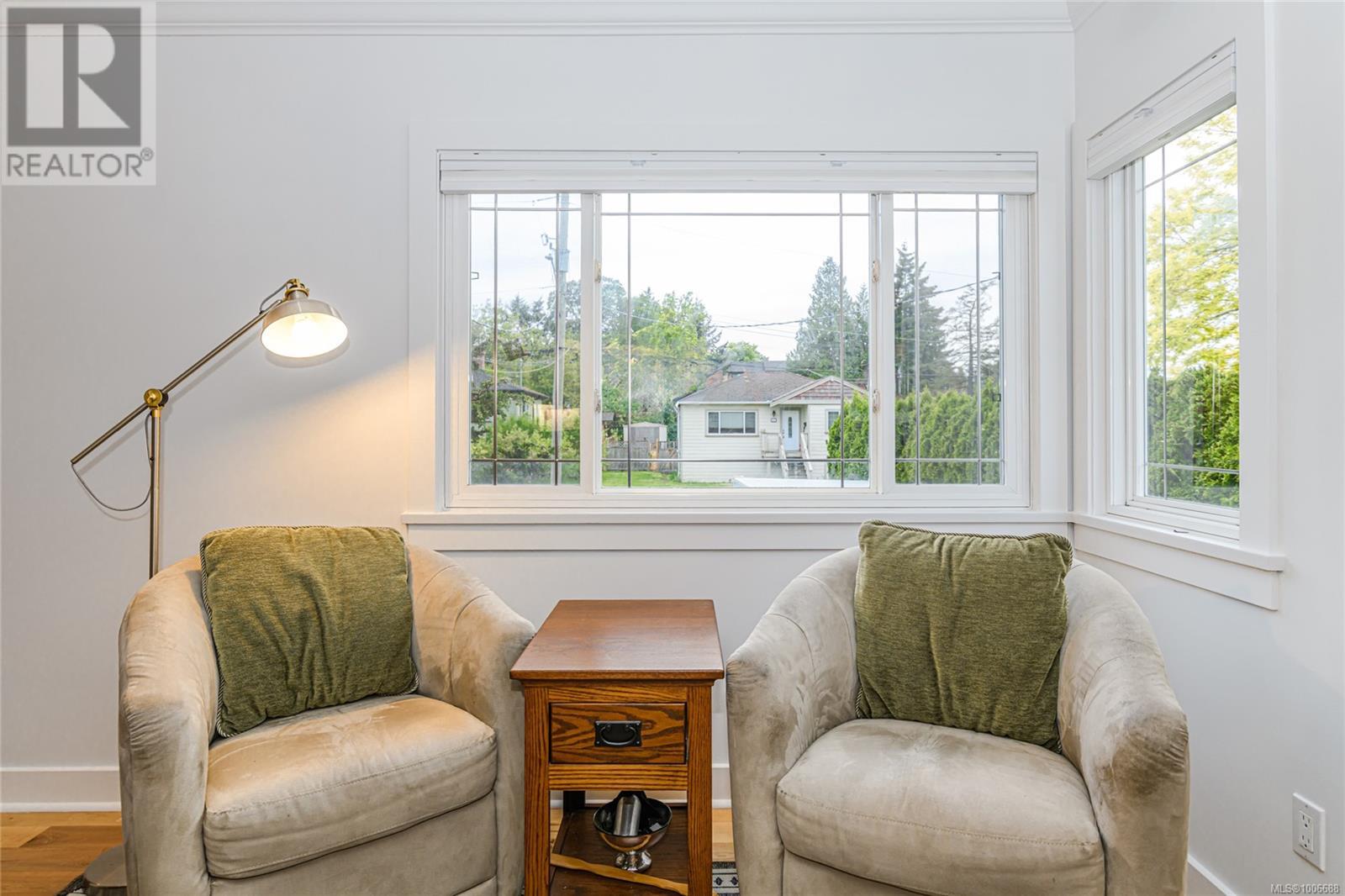 Photo 11 of 870 Pendene Pl, Saanich BC