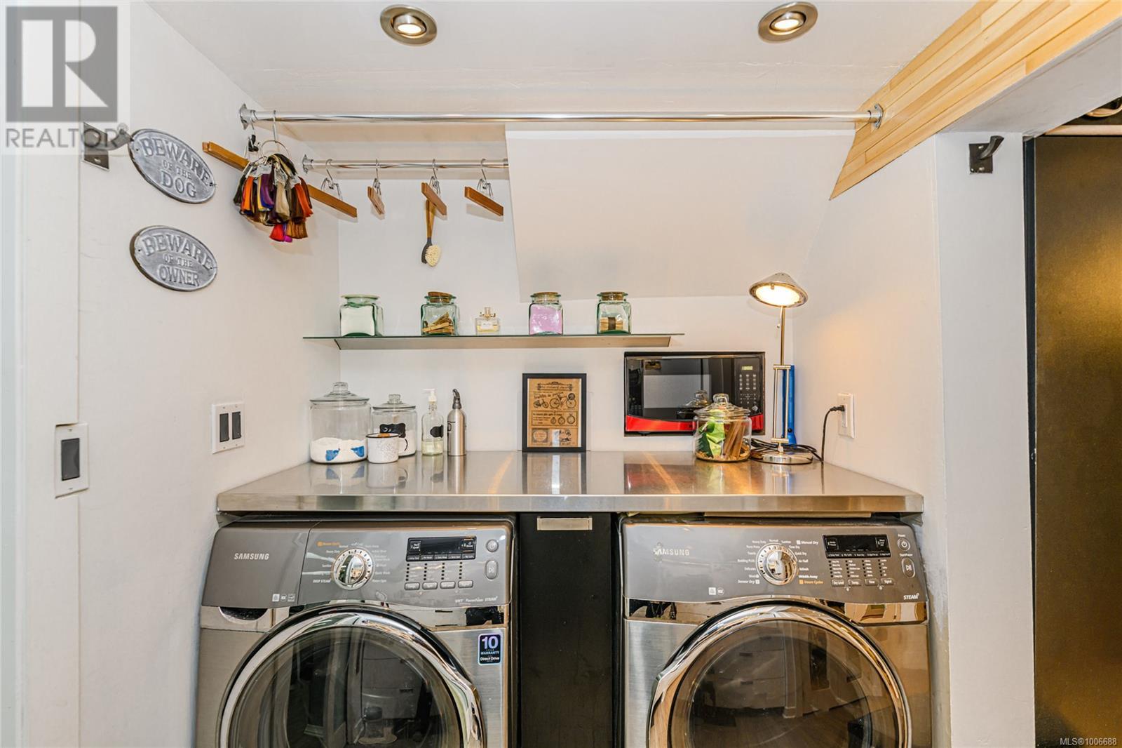 Photo 36 of 870 Pendene Pl, Saanich BC