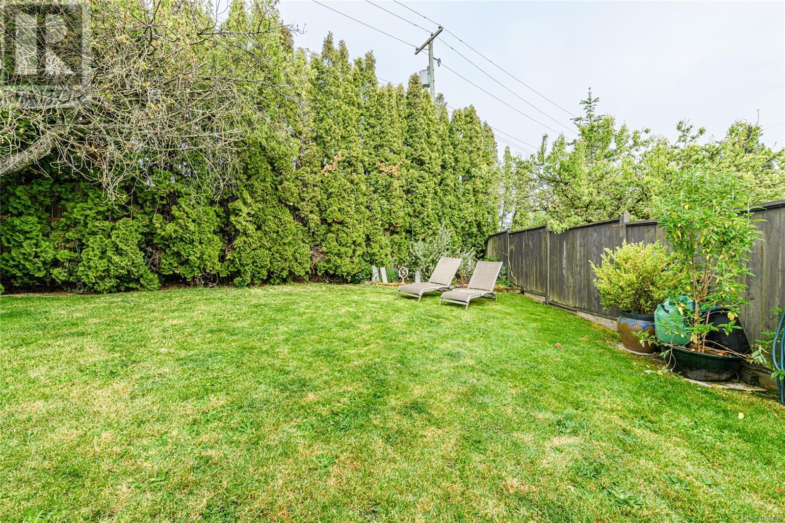 Photo 42 of 870 Pendene Pl, Saanich BC