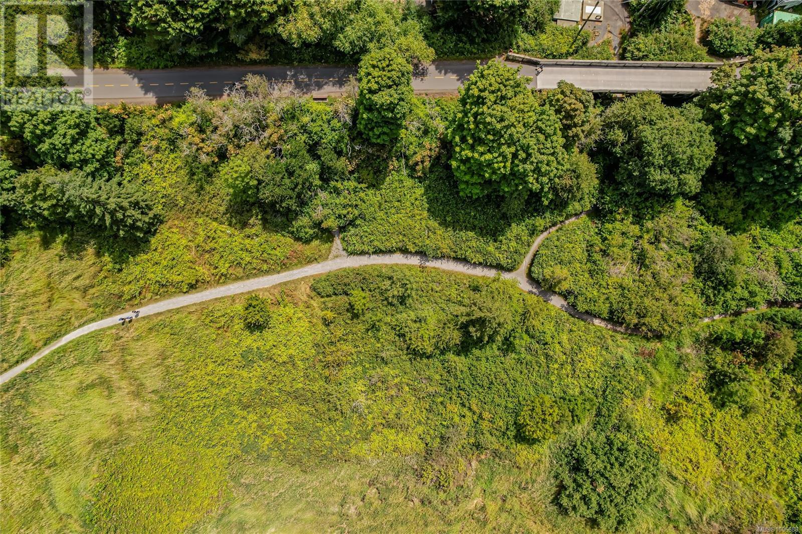 Photo 51 of 870 Pendene Pl, Saanich BC