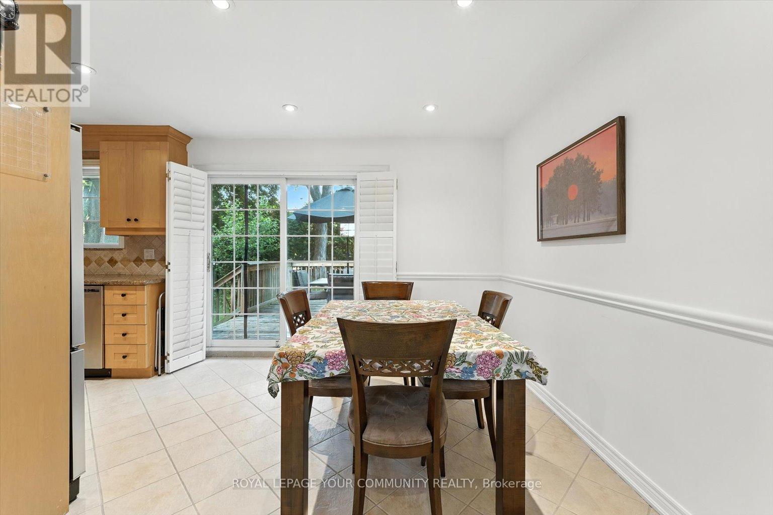 Photo 1 of 19 Weller Crescent, Vaughan ON