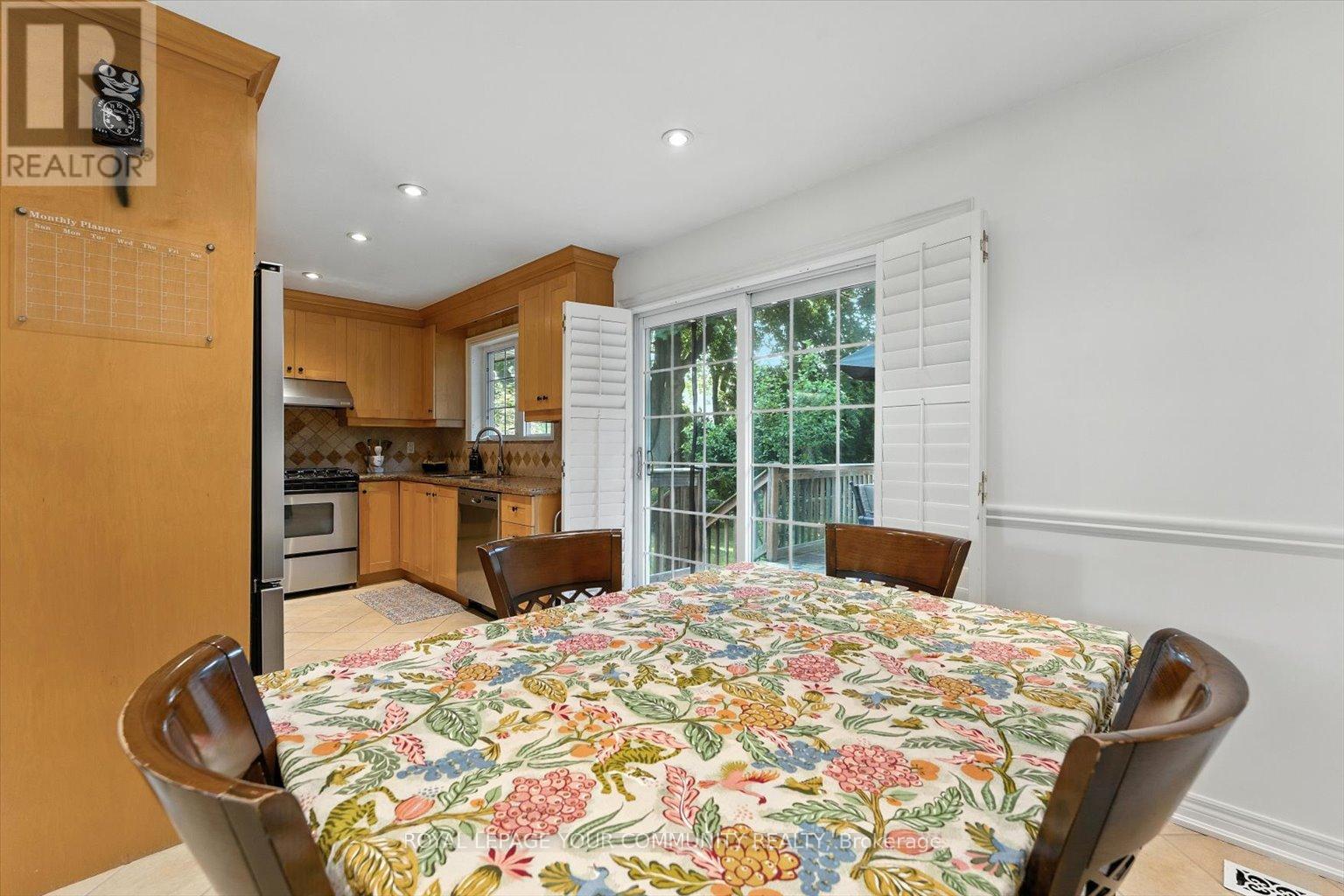 Photo 50 of 19 Weller Crescent, Vaughan ON
