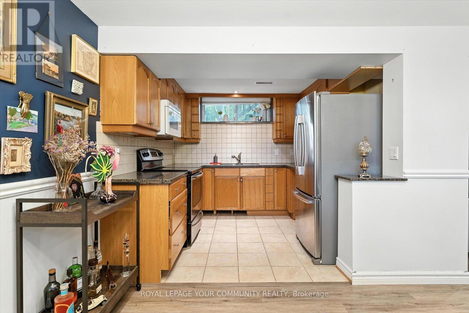 Photo 29 of 19 Weller Crescent, Vaughan ON