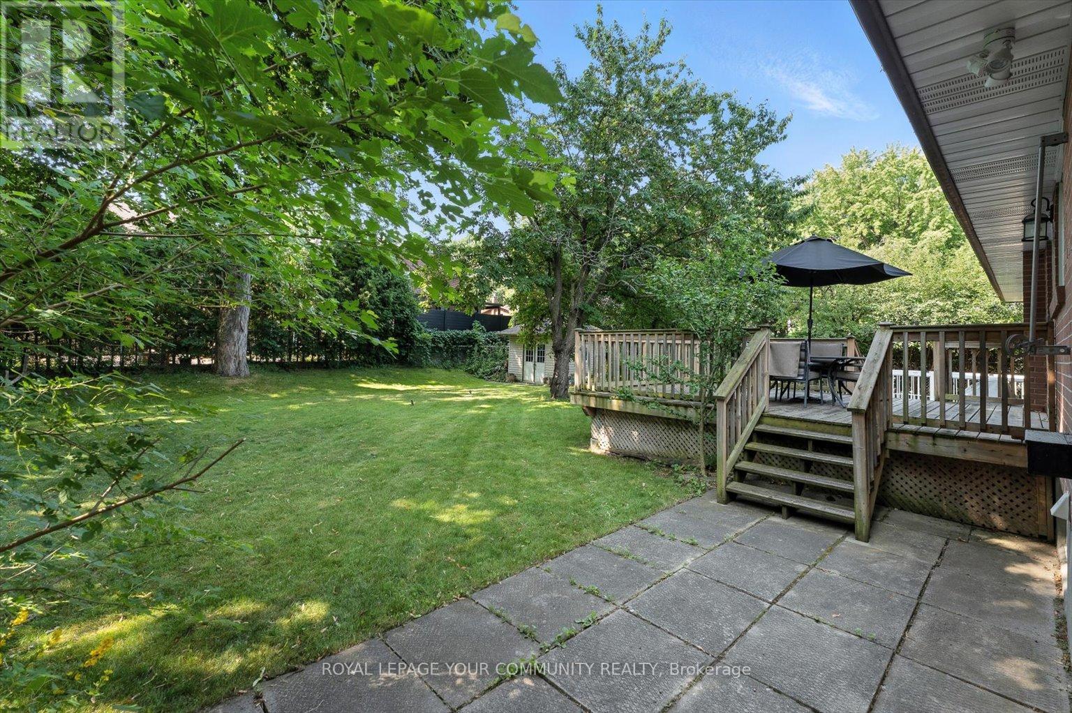 Photo 14 of 19 Weller Crescent, Vaughan ON
