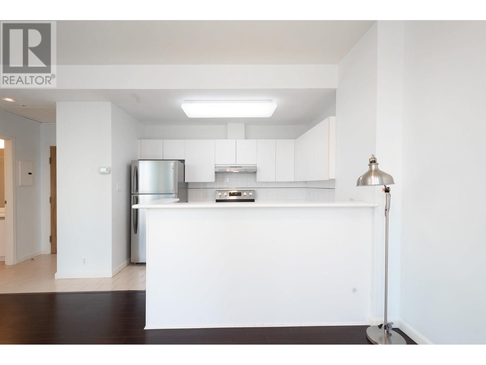 Photo 11 of 1003 989 Nelson Street, Vancouver BC