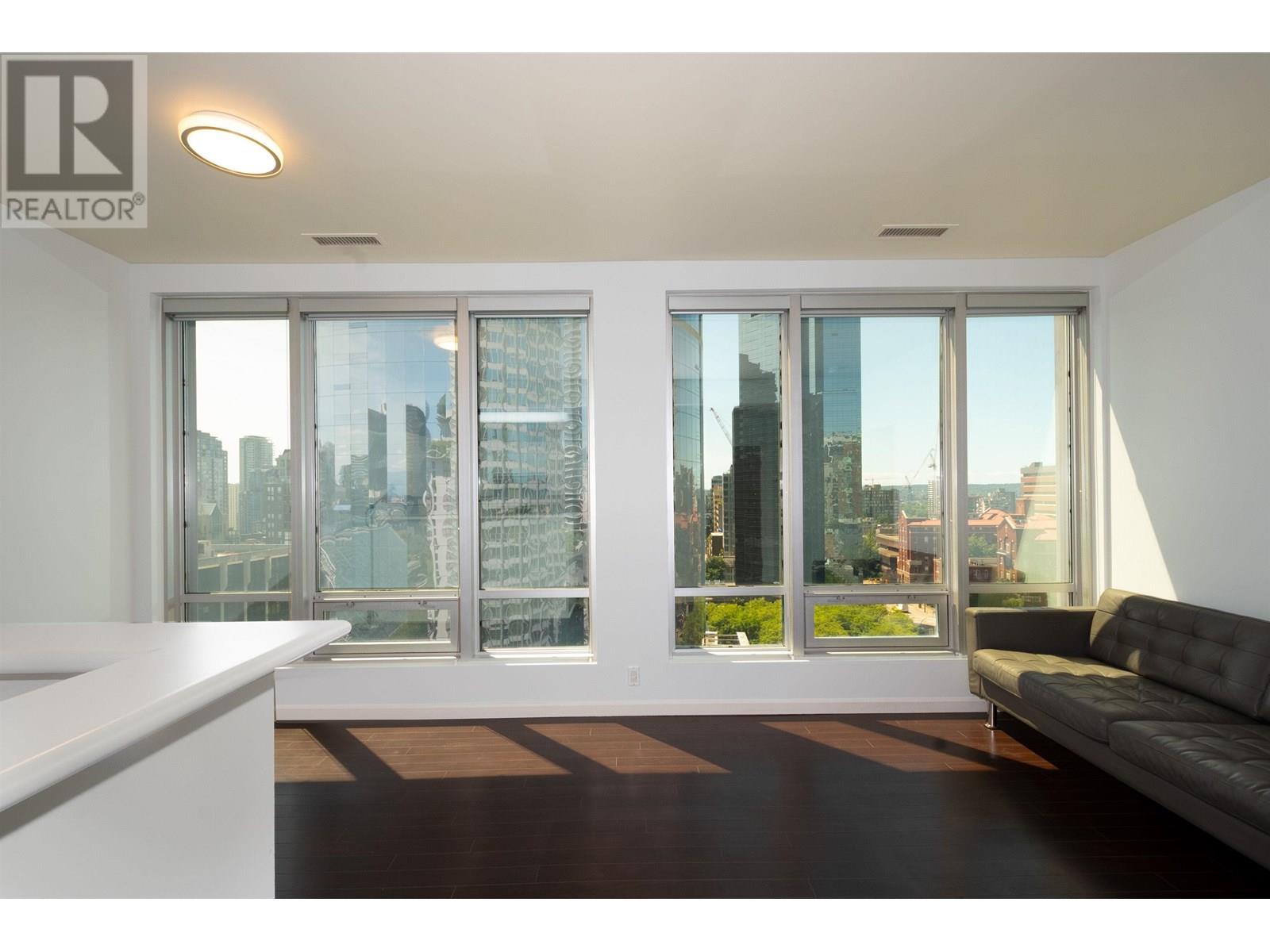 Photo 5 of 1003 989 Nelson Street, Vancouver BC