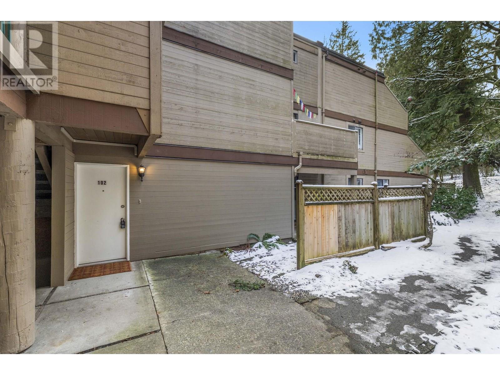 Photo 24 of 102 9152 Saturna Drive, Burnaby BC