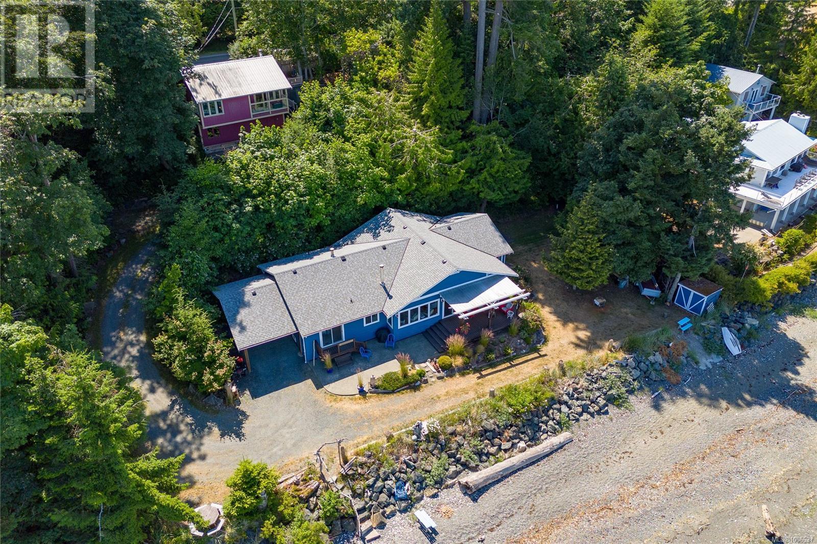 6655 Island Hwy W, Bowser